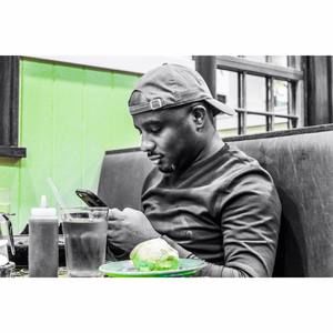 Meet your Posher, Robert